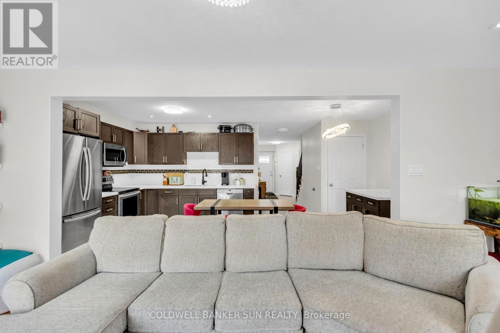 254 Hutchinson Drive, New Tecumseth, Ontario  L9R 0P9 - Photo 13 - N12662160