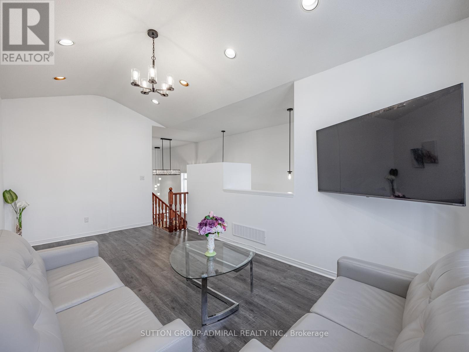 101 River Rock Crescent, Brampton, Ontario  L7A 2W4 - Photo 4 - W12662106