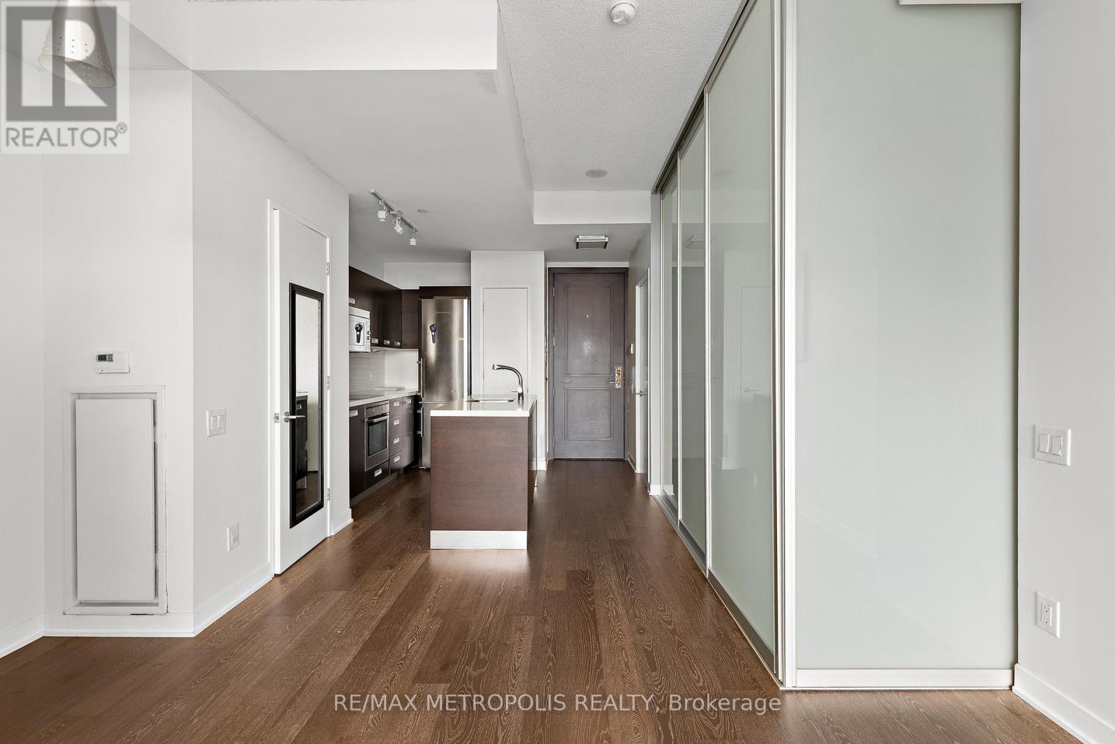 302 - 88 Park Lawn Road, Toronto (Mimico), Ontario  M8Y 0B6 - Photo 18 - W12662150