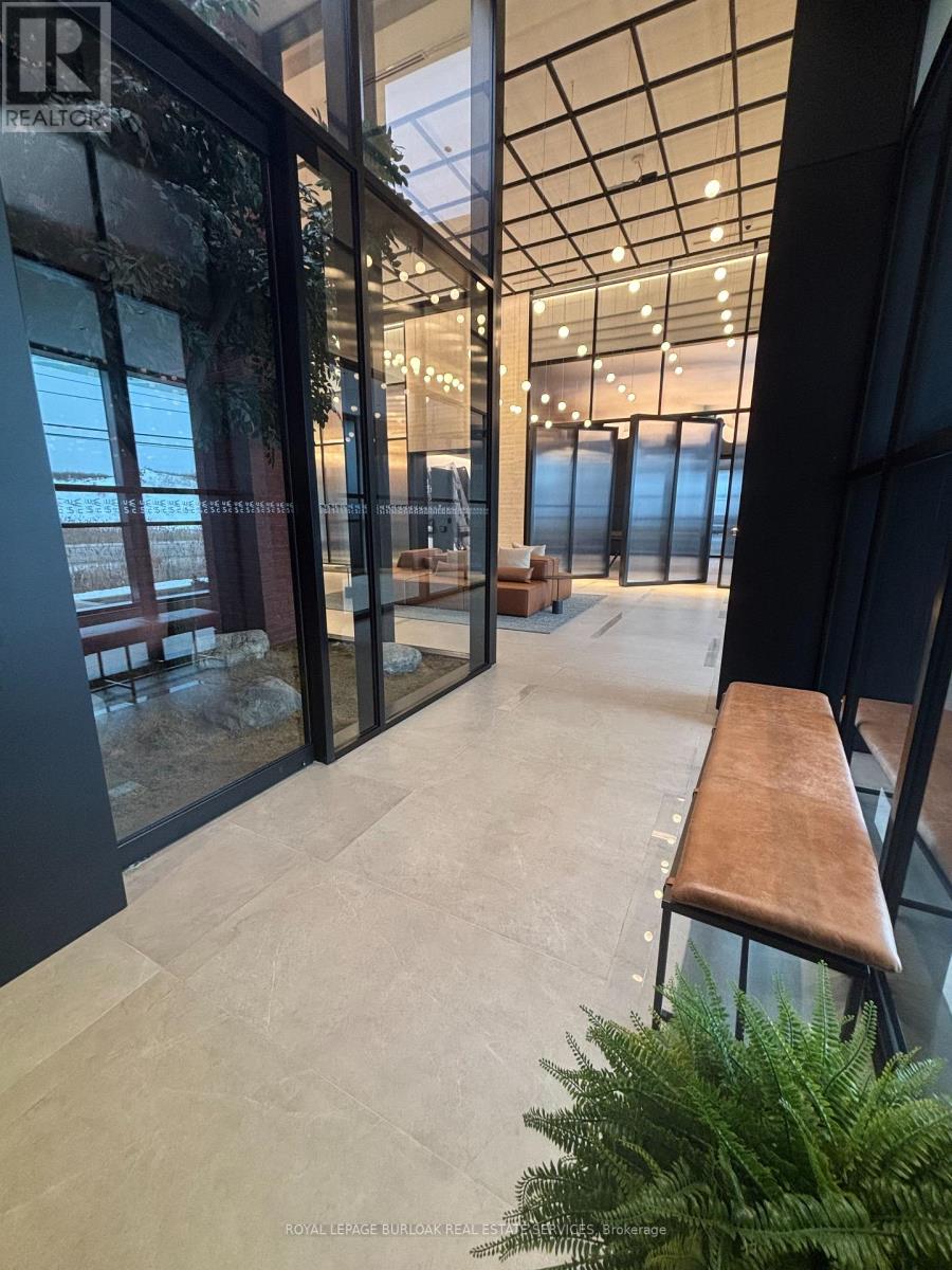 426 - 3200 William Coltson Avenue, Oakville, Ontario  L6H 7W6 - Photo 7 - W12662166