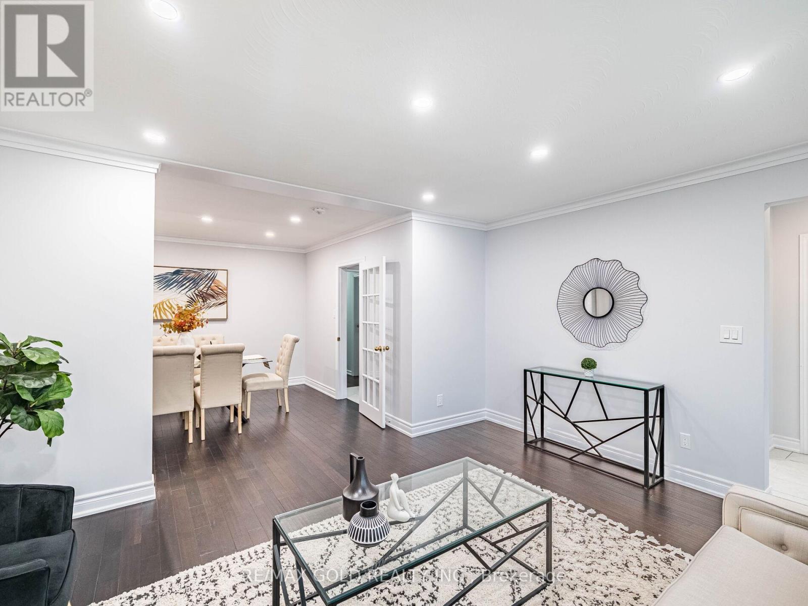 179 Elizabeth Street S, Brampton, Ontario  L6Y 1R8 - Photo 9 - W12662170