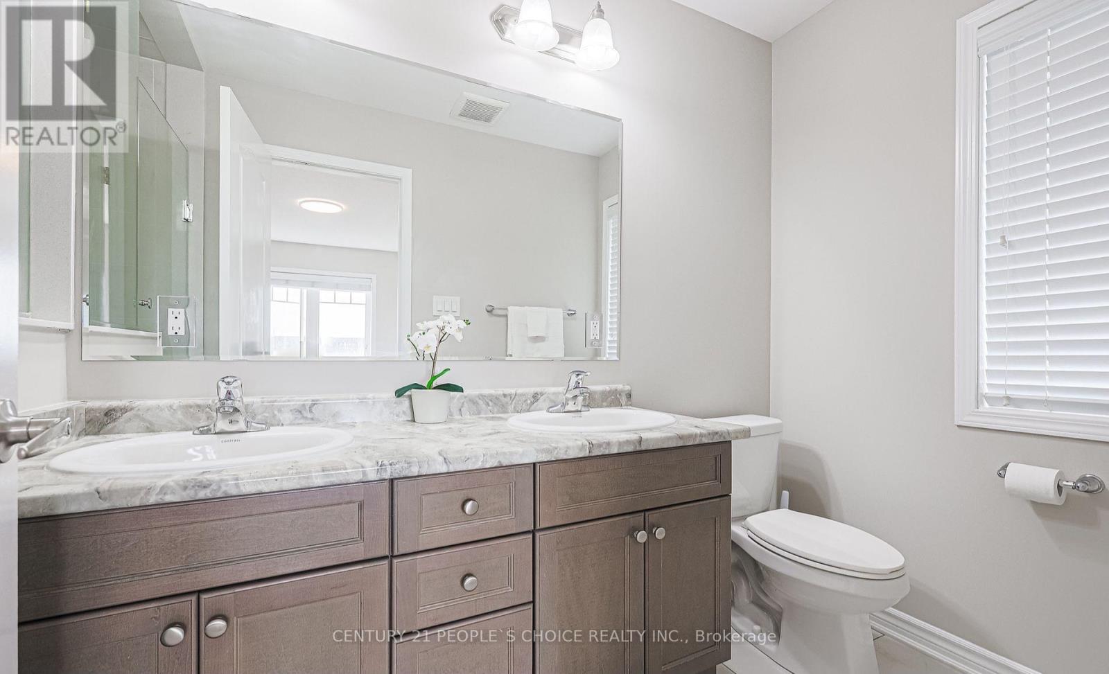 Upper - 565 Edenbrook Hill Drive, Brampton (Northwest Brampton), Ontario  L7C 3H1 - Photo 17 - W12662174