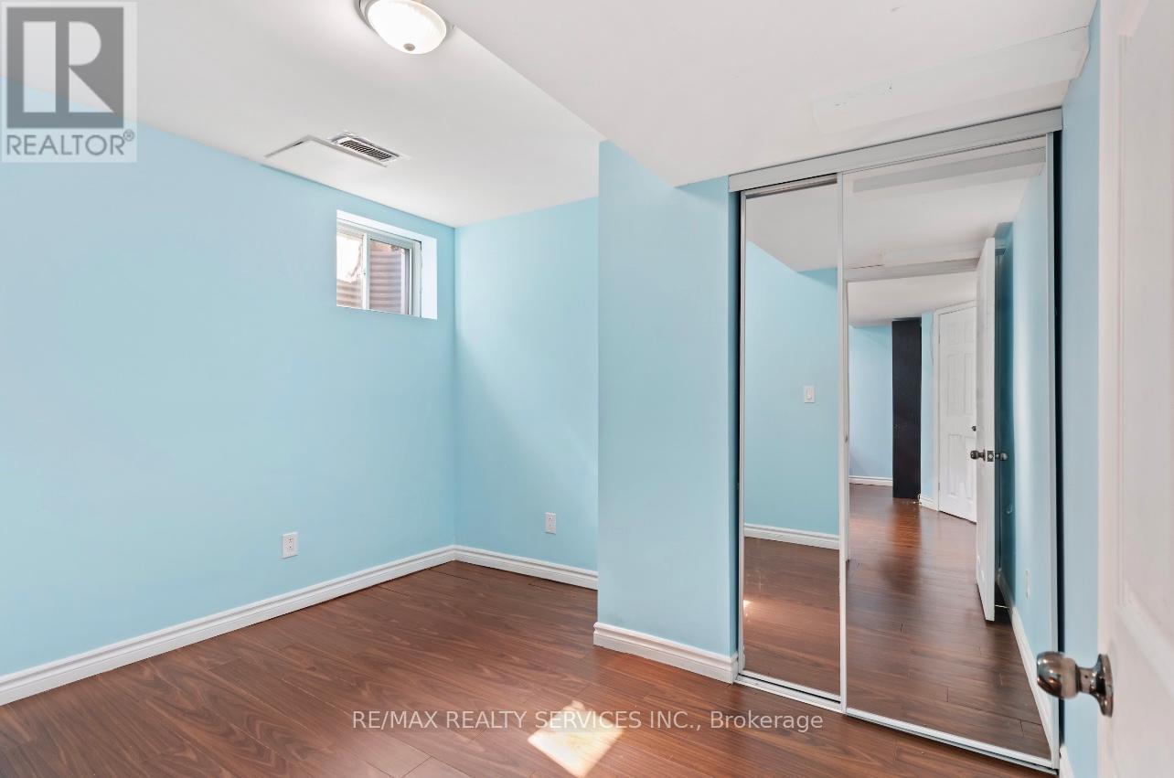 Bsmt - 524 Attenborough Terrace N, Milton, Ontario  L9T 8H5 - Photo 16 - W12662216