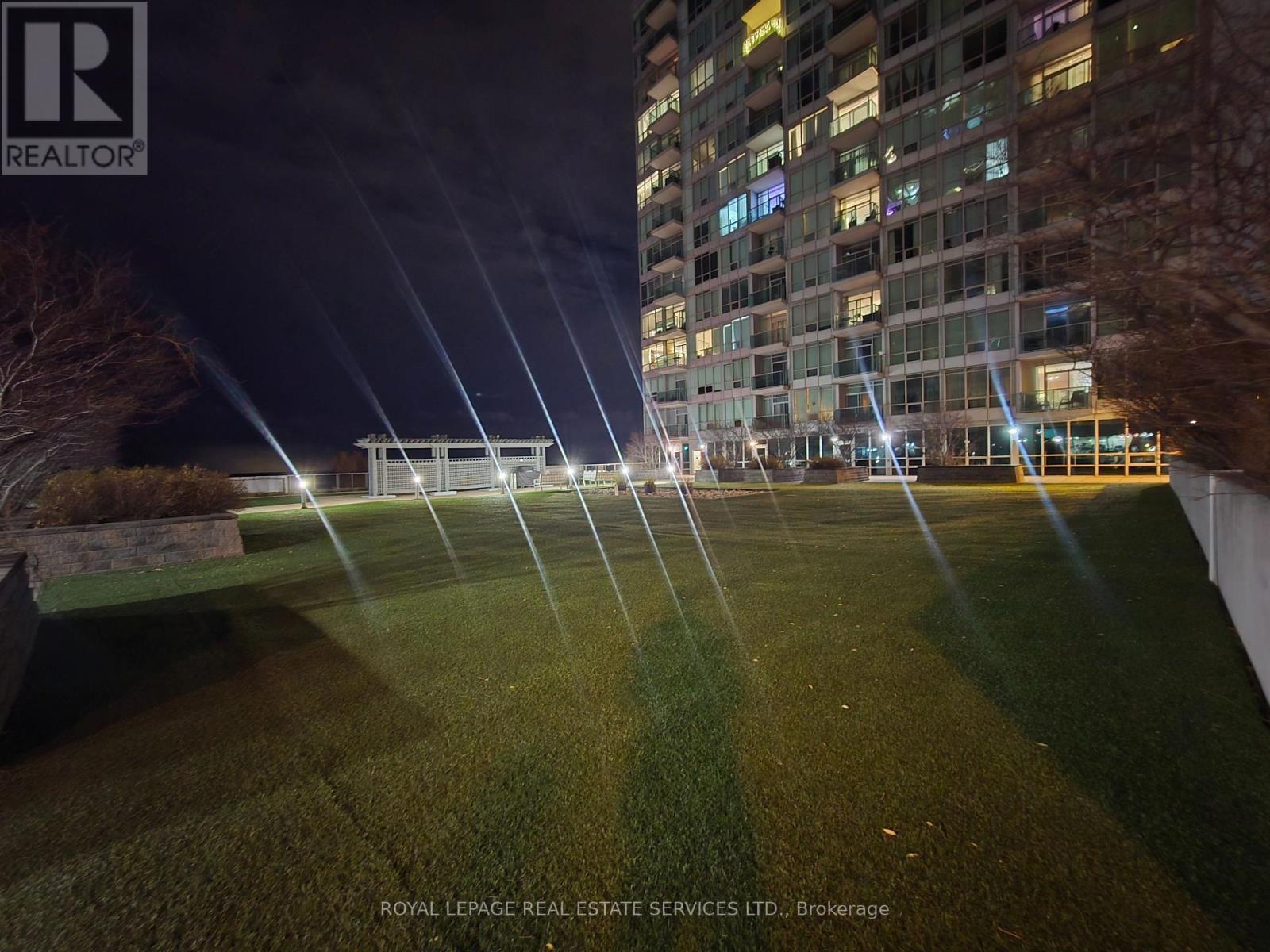 102 - 1900 Lake Shore Boulevard, Toronto, Ontario  M6S 1A4 - Photo 14 - W12662250