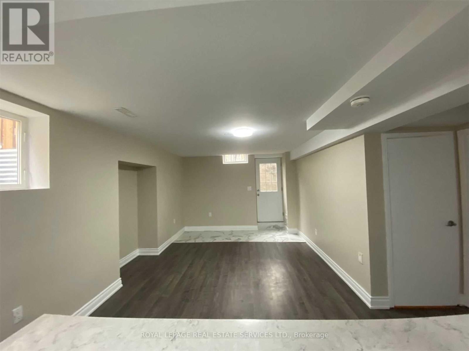 Lower - 4127 Loyalist Drive, Mississauga, Ontario  L5L 3X7 - Photo 3 - W12662258