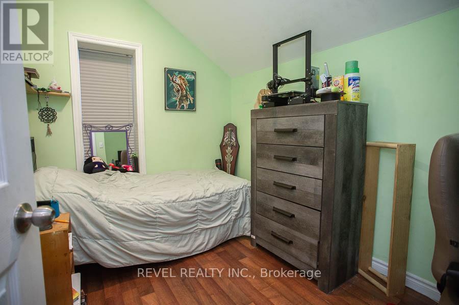 129 Peel Street, Brantford, Ontario  N3S 5M6 - Photo 10 - X12662262