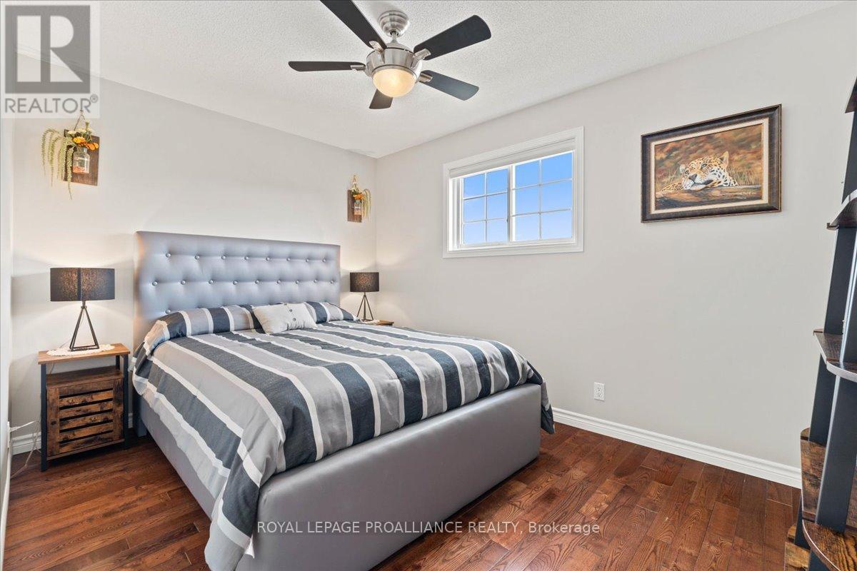 19 Fleming Road, Quinte West (Trenton Ward), Ontario  K8V 6P6 - Photo 19 - X12662466