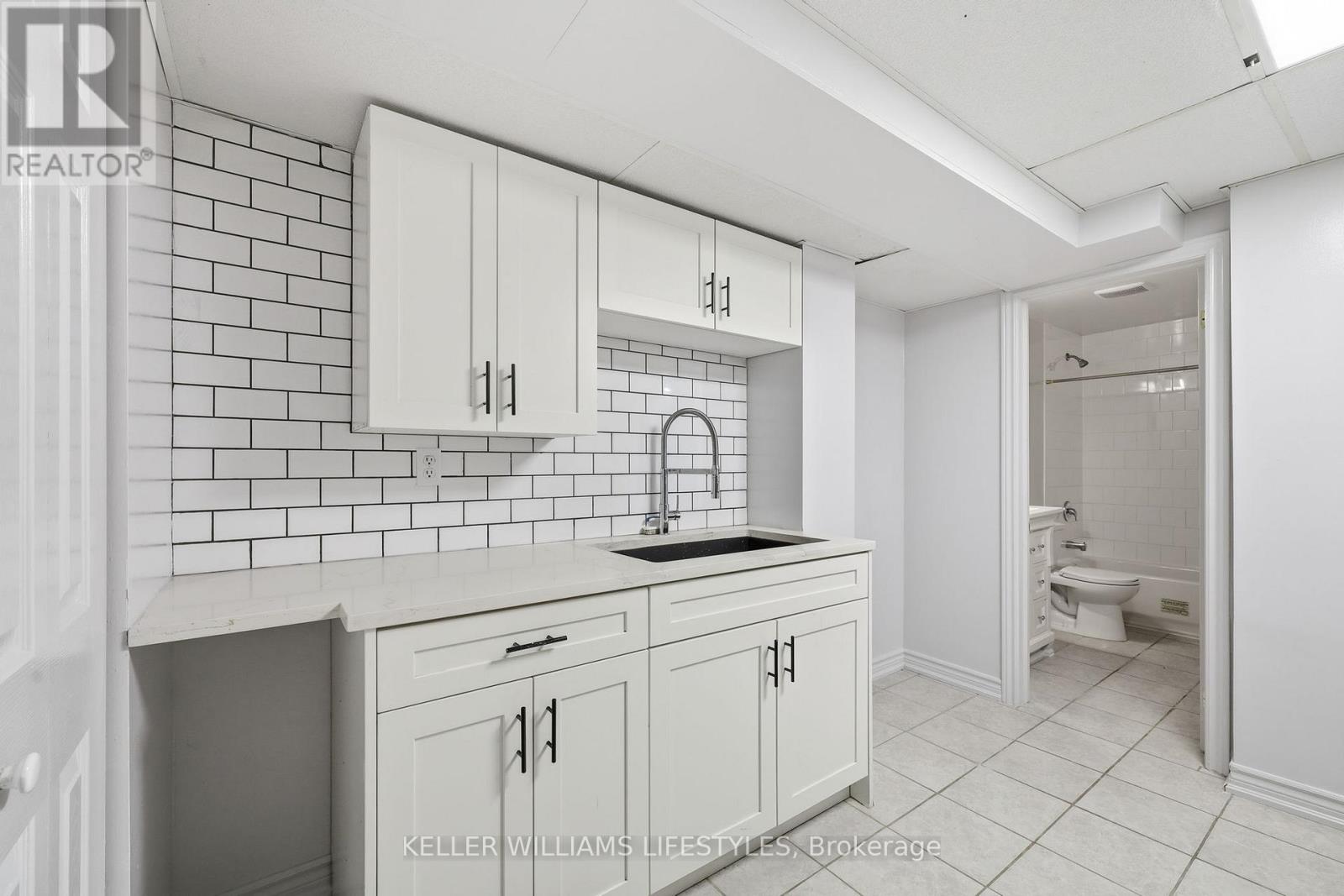 45 Denlaw Road, London North, Ontario  N6G 3L3 - Photo 37 - X12662302