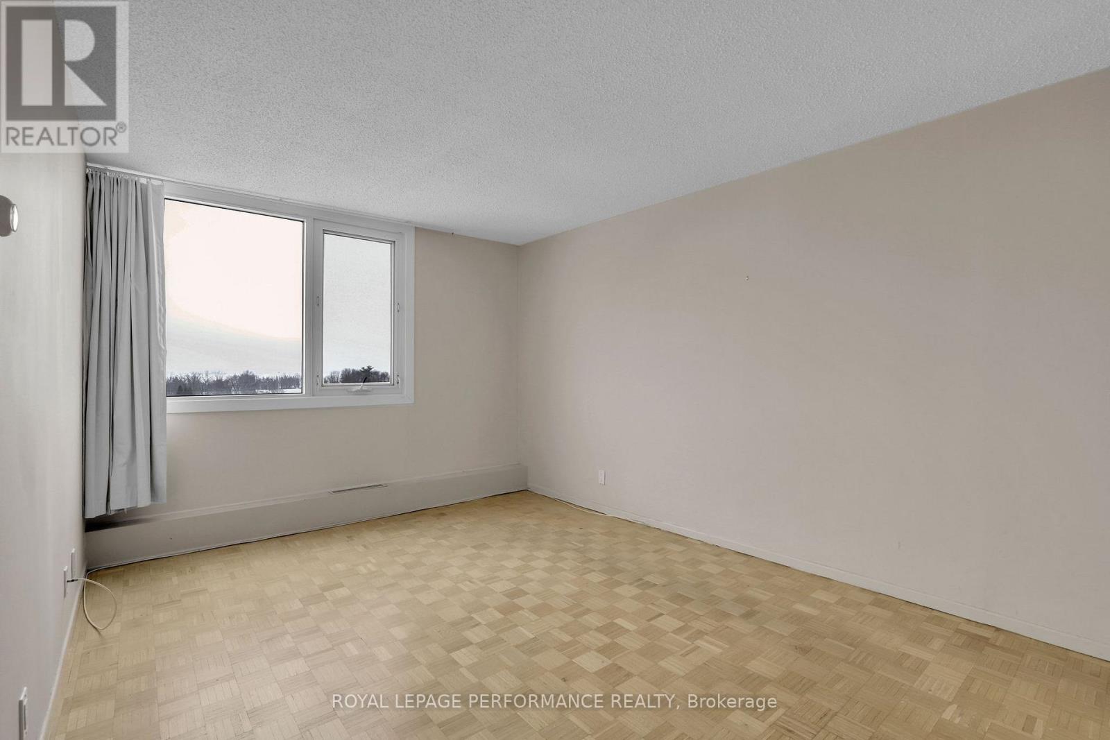 708 - 265 Poulin Avenue, Ottawa, Ontario  K2P 7Y8 - Photo 14 - X12662378