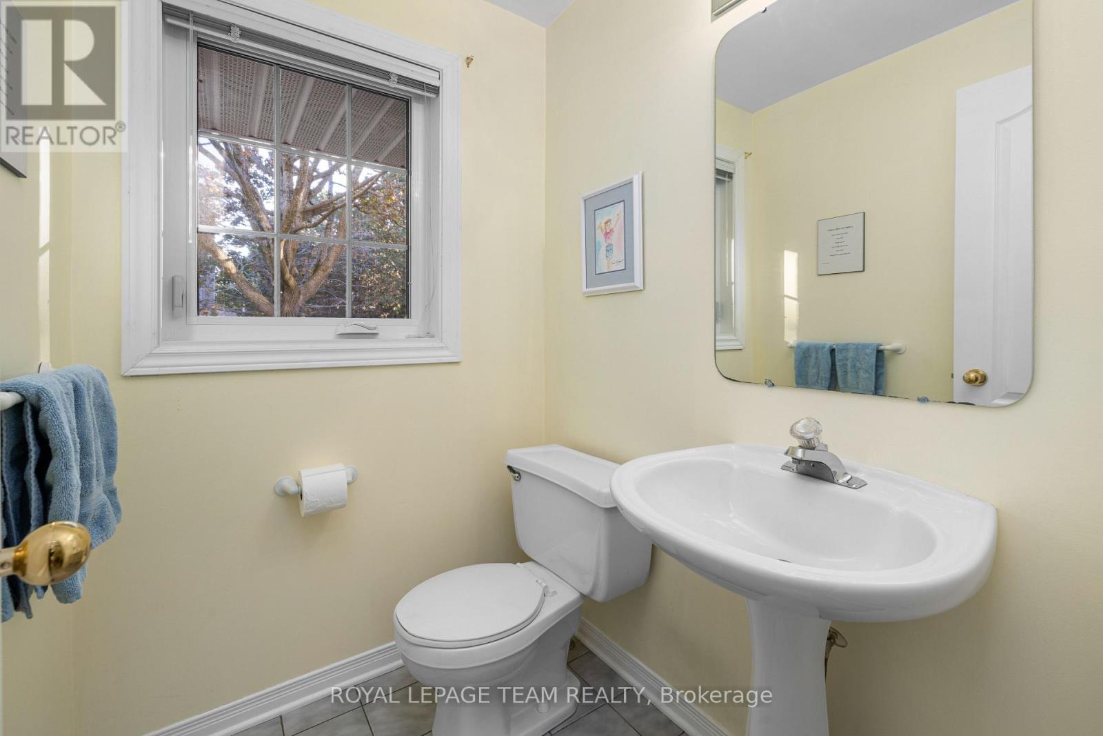 31 - 68 Grandcourt Drive, Ottawa, Ontario  K2G 5W9 - Photo 6 - X12662434