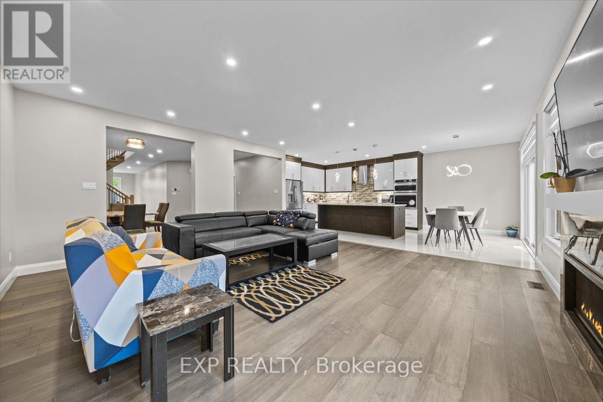 348 Abbeydale Circle, Ottawa, Ontario  K2K 0E9 - Photo 6 - X12662442