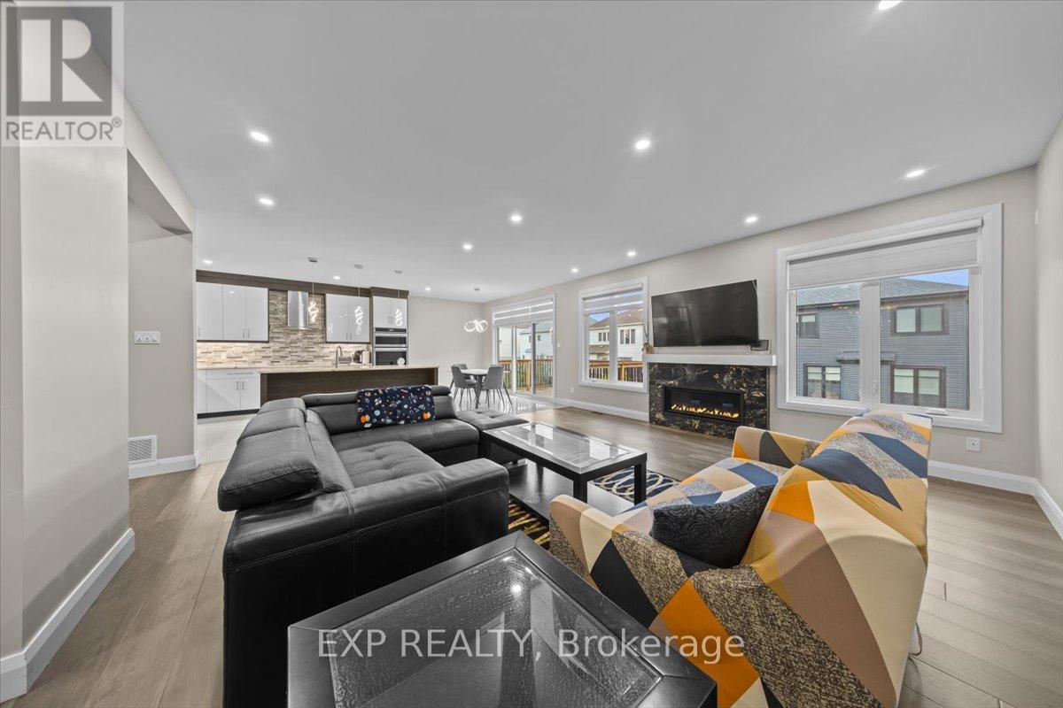 348 Abbeydale Circle, Ottawa, Ontario  K2K 0E9 - Photo 8 - X12662442