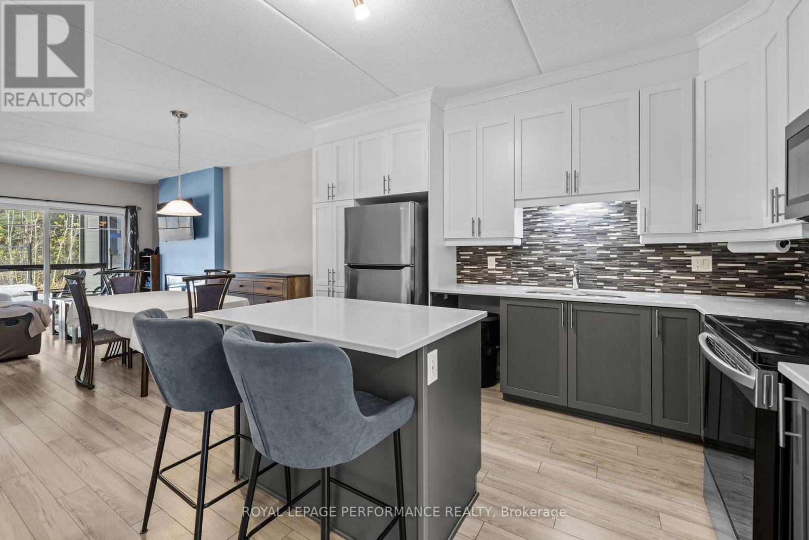 404 - 99 St Moritz Trail, Russell, Ontario  K0A 1W0 - Photo 10 - X12662552