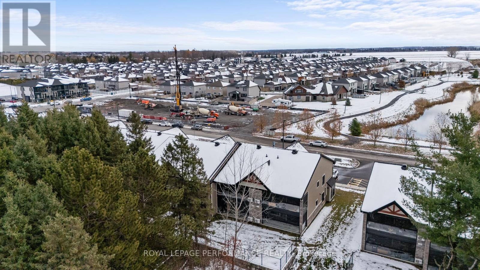 404 - 99 St Moritz Trail, Russell, Ontario  K0A 1W0 - Photo 5 - X12662552