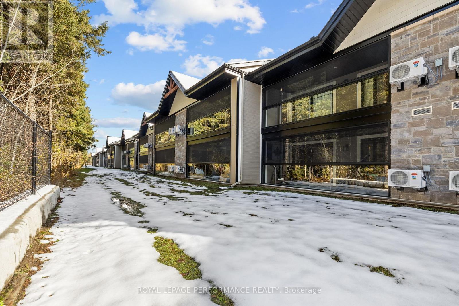 404 - 99 St Moritz Trail, Russell, Ontario  K0A 1W0 - Photo 6 - X12662552