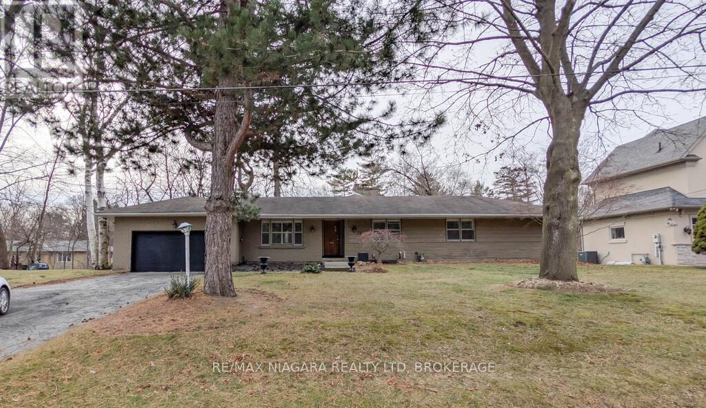 262 ALSCOT CRESCENT, Oakville, Ontario