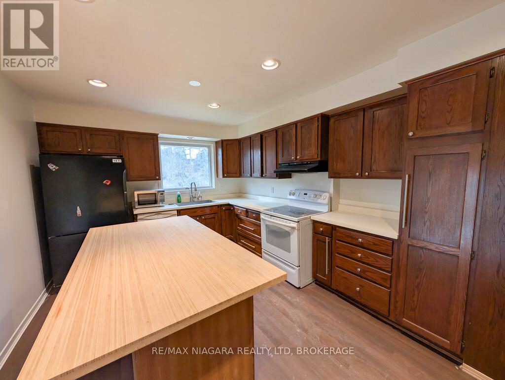 262 Alscot Crescent, Oakville, Ontario  L6J 4R4 - Photo 7 - W12662346