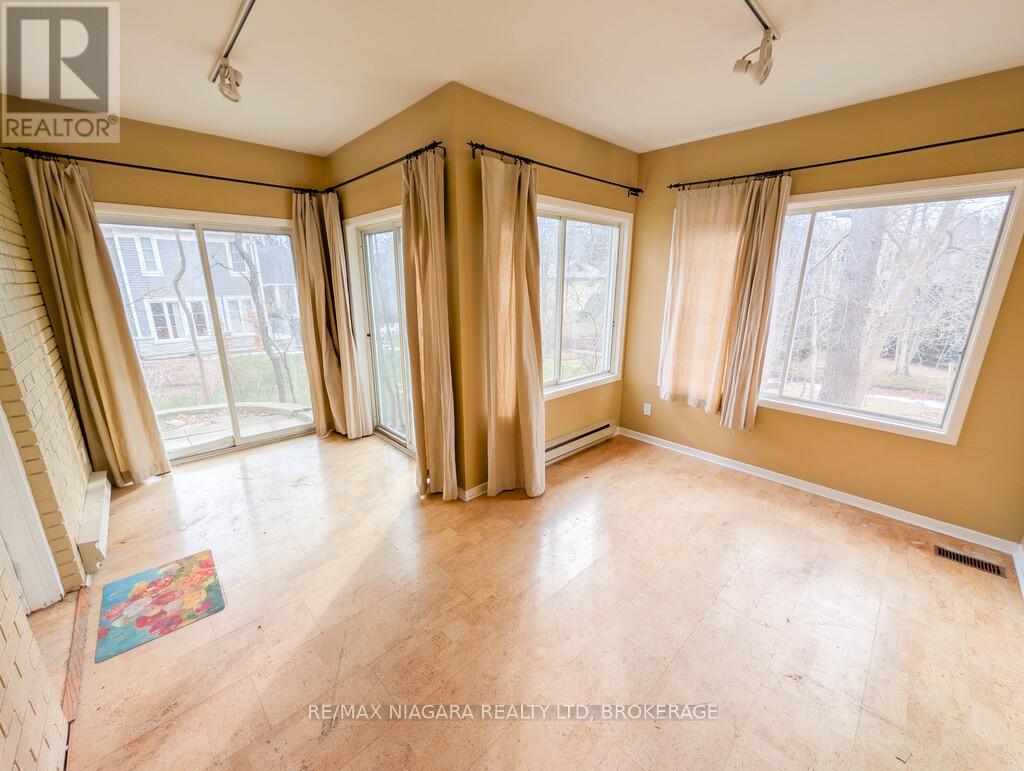 262 Alscot Crescent, Oakville, Ontario  L6J 4R4 - Photo 9 - W12662346