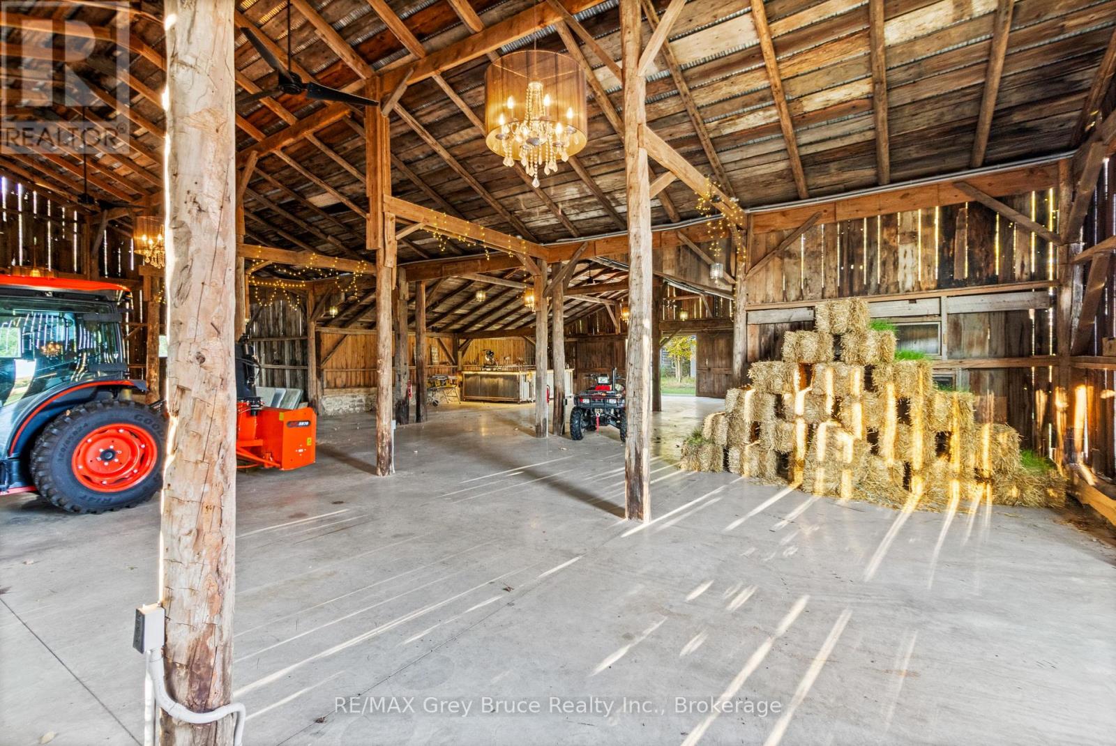 3476 Garden Of Eden Road, Clearview, Ontario  L0M 1G0 - Photo 41 - S12660608