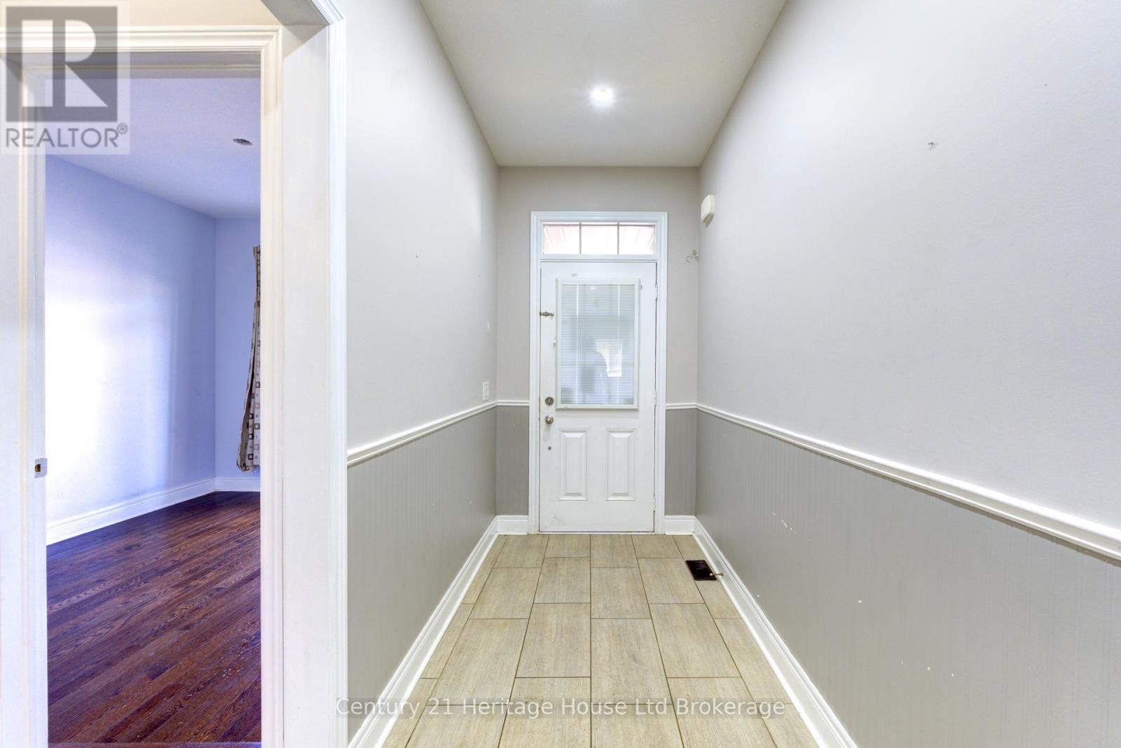 504 Baldwin Crescent, Woodstock, Ontario  N4T 0G6 - Photo 6 - X12662522