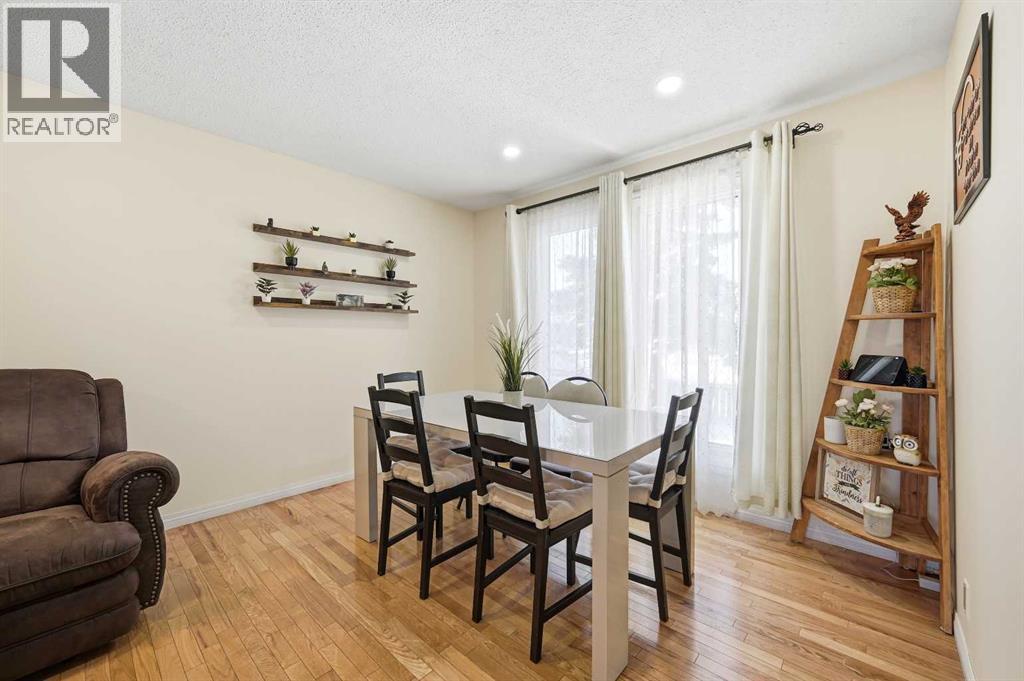 284 Falton Drive Ne, Calgary, Alberta  T3J 2X2 - Photo 11 - A2276950