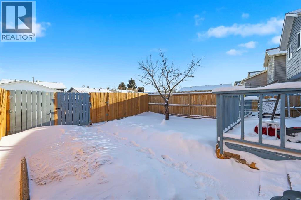 284 Falton Drive Ne, Calgary, Alberta  T3J 2X2 - Photo 37 - A2276950