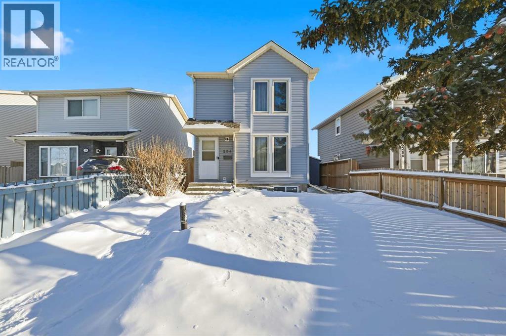 284 Falton Drive Ne, Calgary, Alberta  T3J 2X2 - Photo 5 - A2276950