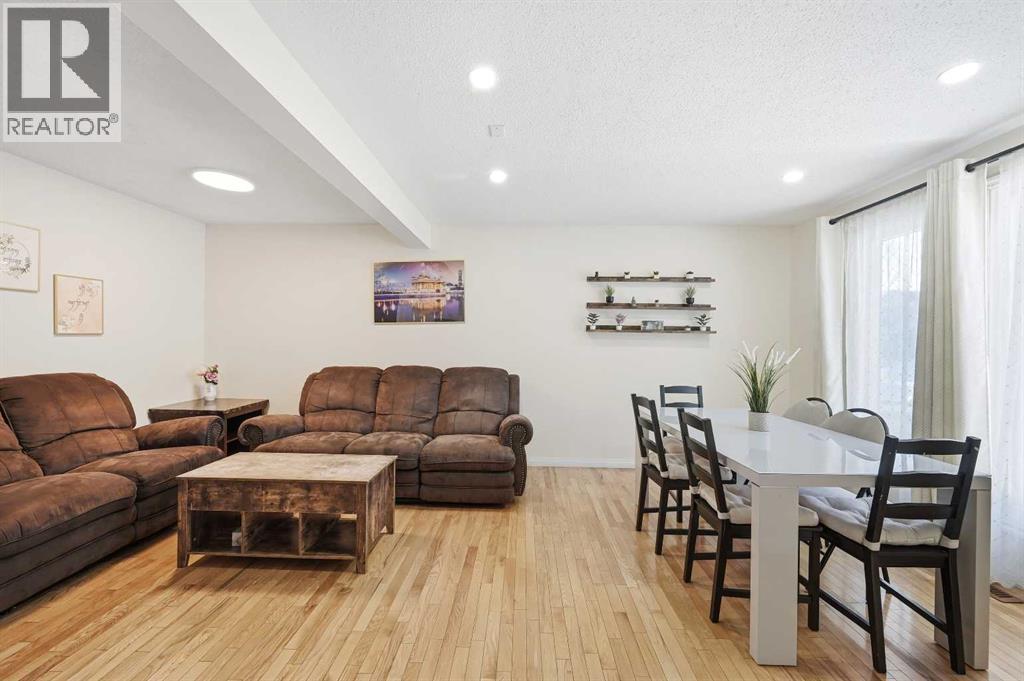 284 Falton Drive Ne, Calgary, Alberta  T3J 2X2 - Photo 7 - A2276950