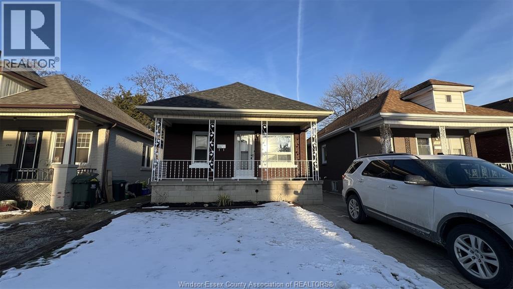 MLS# 26000154: 1514 ELSMERE, Windsor, Canada