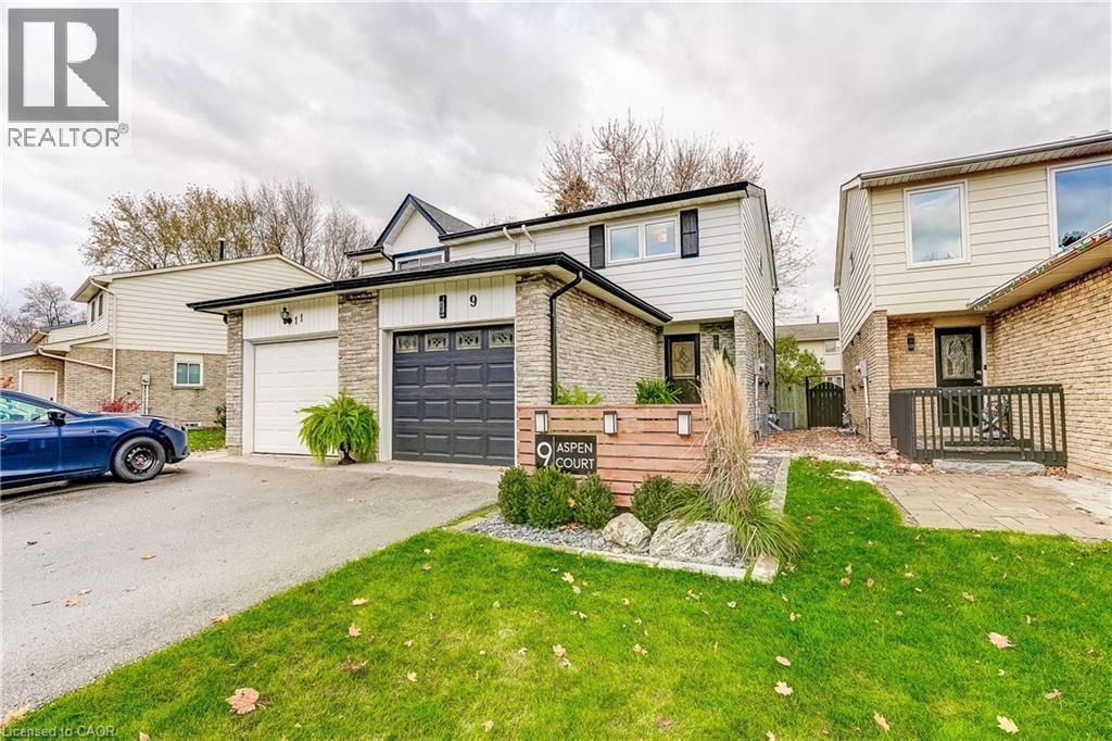 9 Aspen Court, Waterdown, Ontario  L8B 0A7 - Photo 5 - 40788356