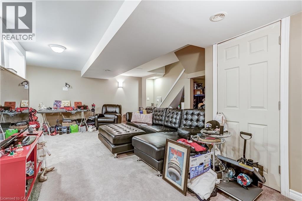 9 Aspen Court, Waterdown, Ontario  L8B 0A7 - Photo 27 - 40788356