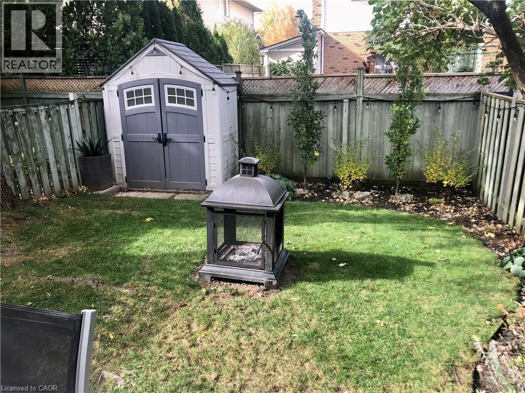 9 Aspen Court, Waterdown, Ontario  L8B 0A7 - Photo 42 - 40788356