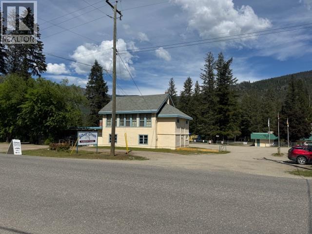 3049 Hornsberger Road, Salmon Arm, British Columbia  V1E 3H1 - Photo 23 - 10349231