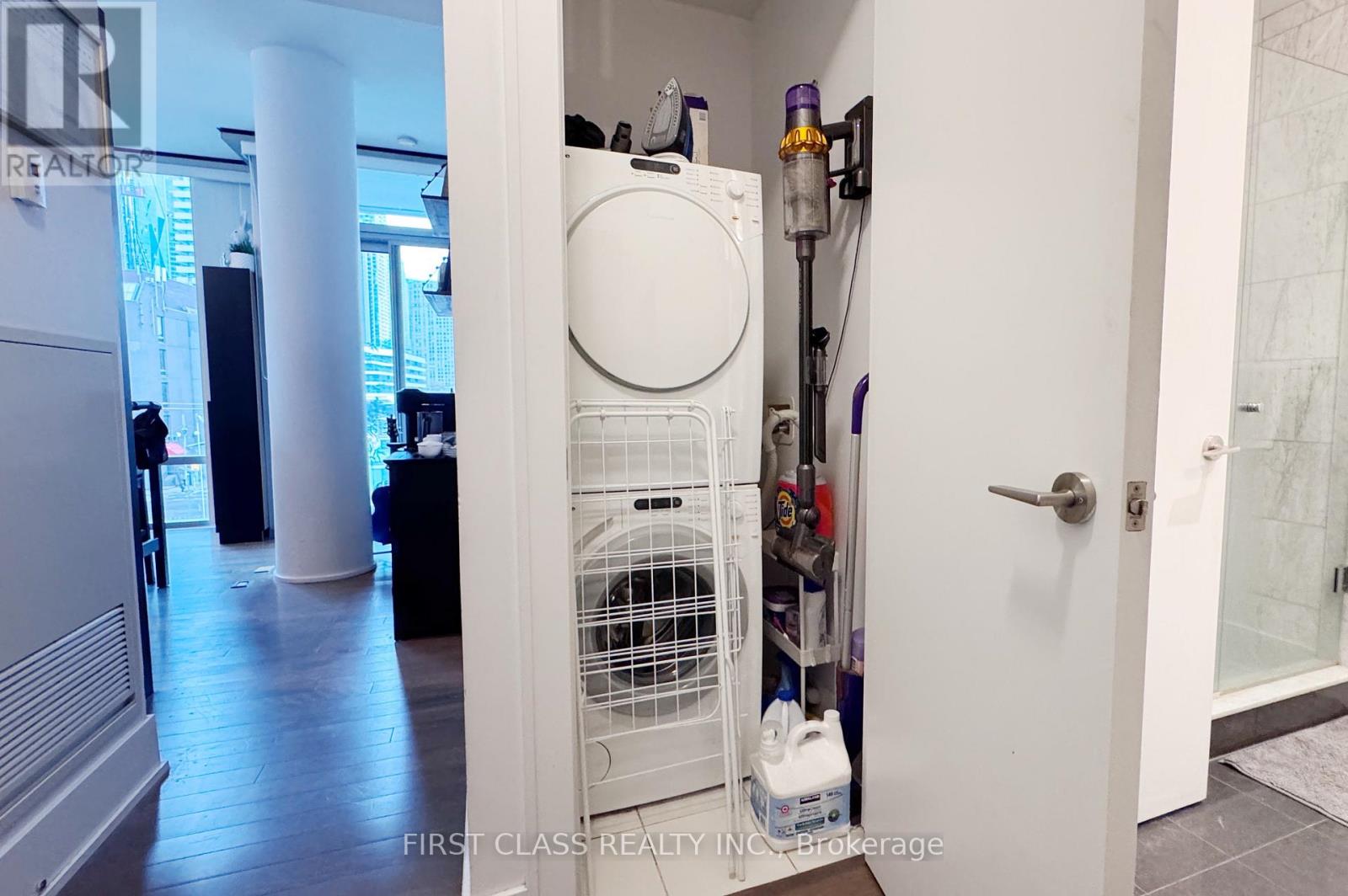 403 - 39 Queens Quay, Toronto, Ontario  M5E 0A5 - Photo 12 - C12662278