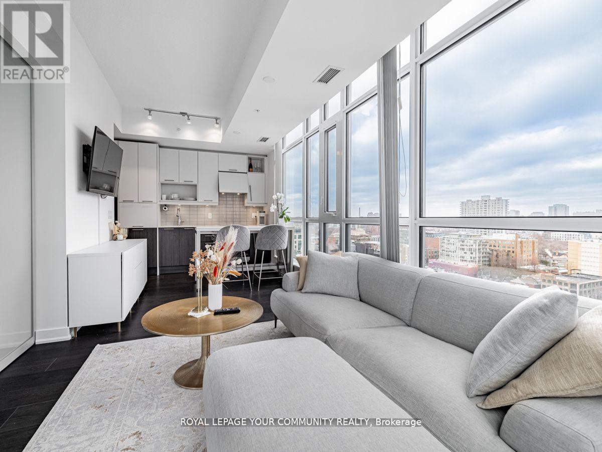 1602 - 30 Nelson Street, Toronto, Ontario  M5V 0H5 - Photo 13 - C12662416