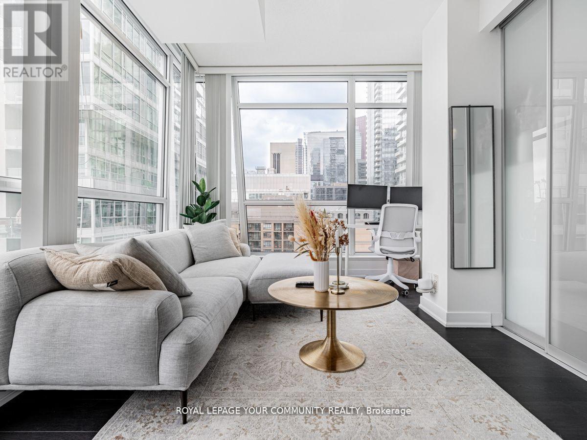 1602 - 30 Nelson Street, Toronto, Ontario  M5V 0H5 - Photo 16 - C12662416