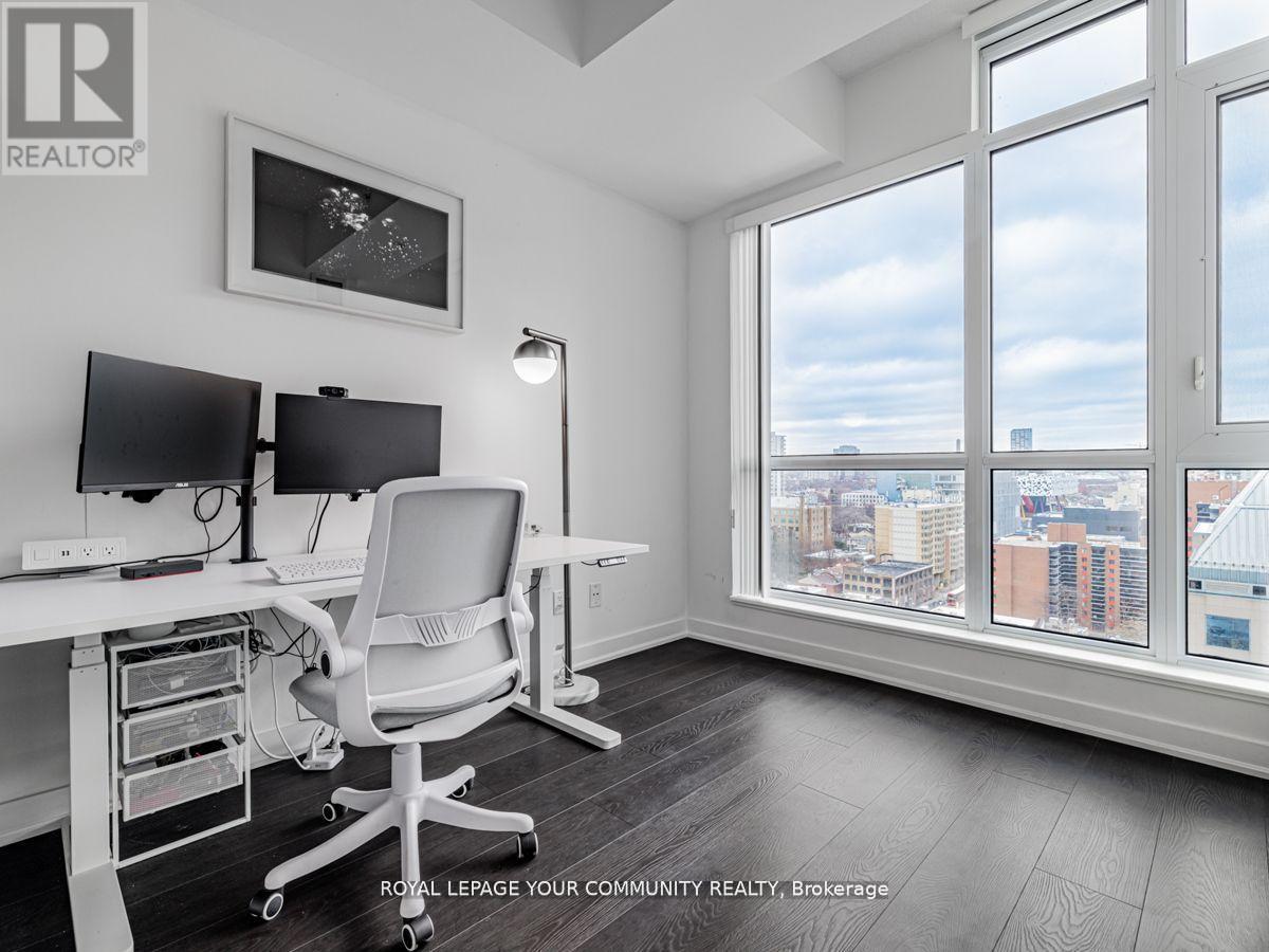 1602 - 30 Nelson Street, Toronto, Ontario  M5V 0H5 - Photo 21 - C12662416