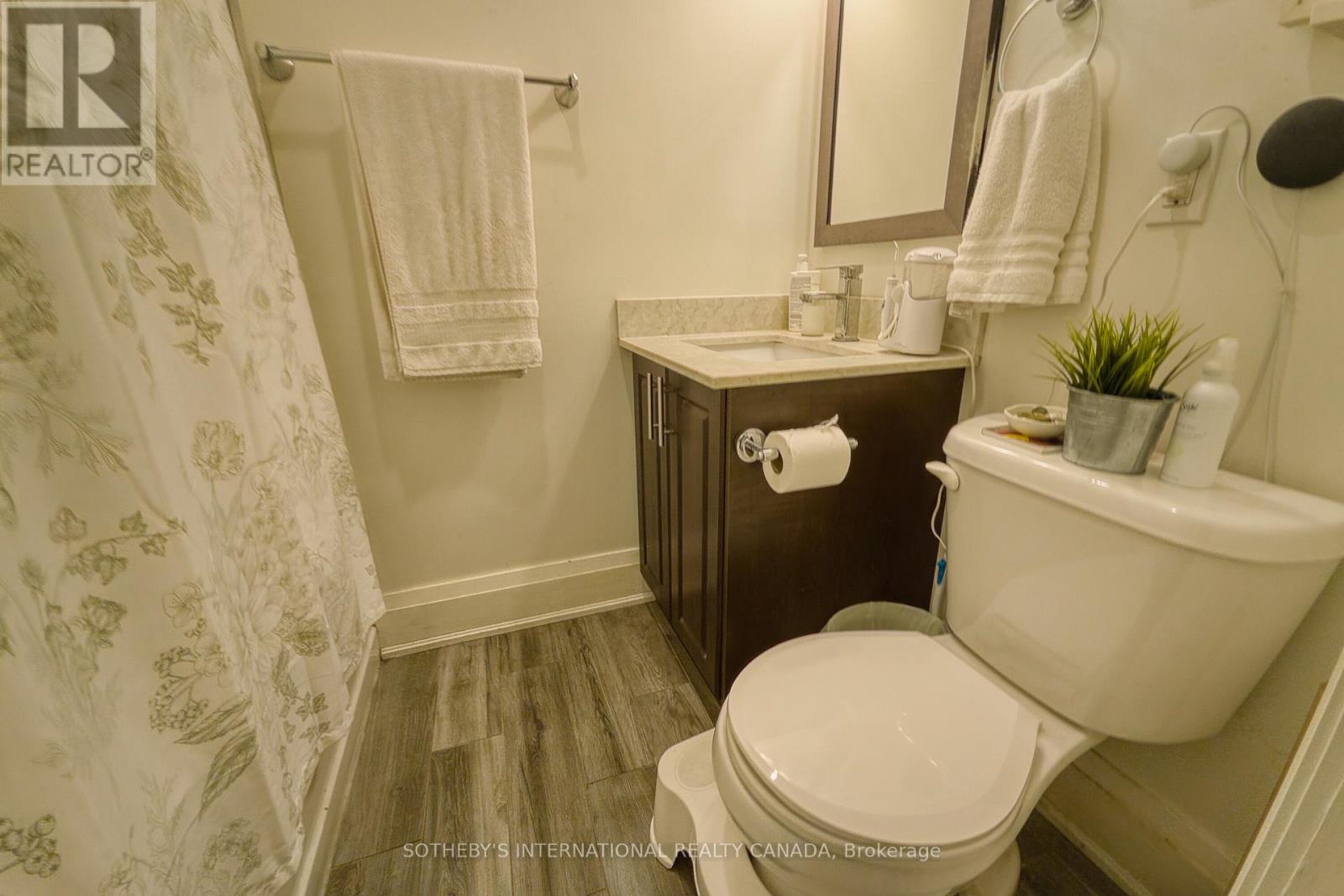 3 - 227 Beverley Street, Toronto (Kensington-Chinatown), Ontario  M5T 1Z4 - Photo 8 - C12662420