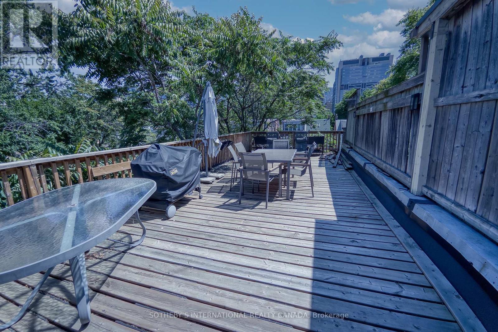 3 - 227 Beverley Street, Toronto (Kensington-Chinatown), Ontario  M5T 1Z4 - Photo 9 - C12662420