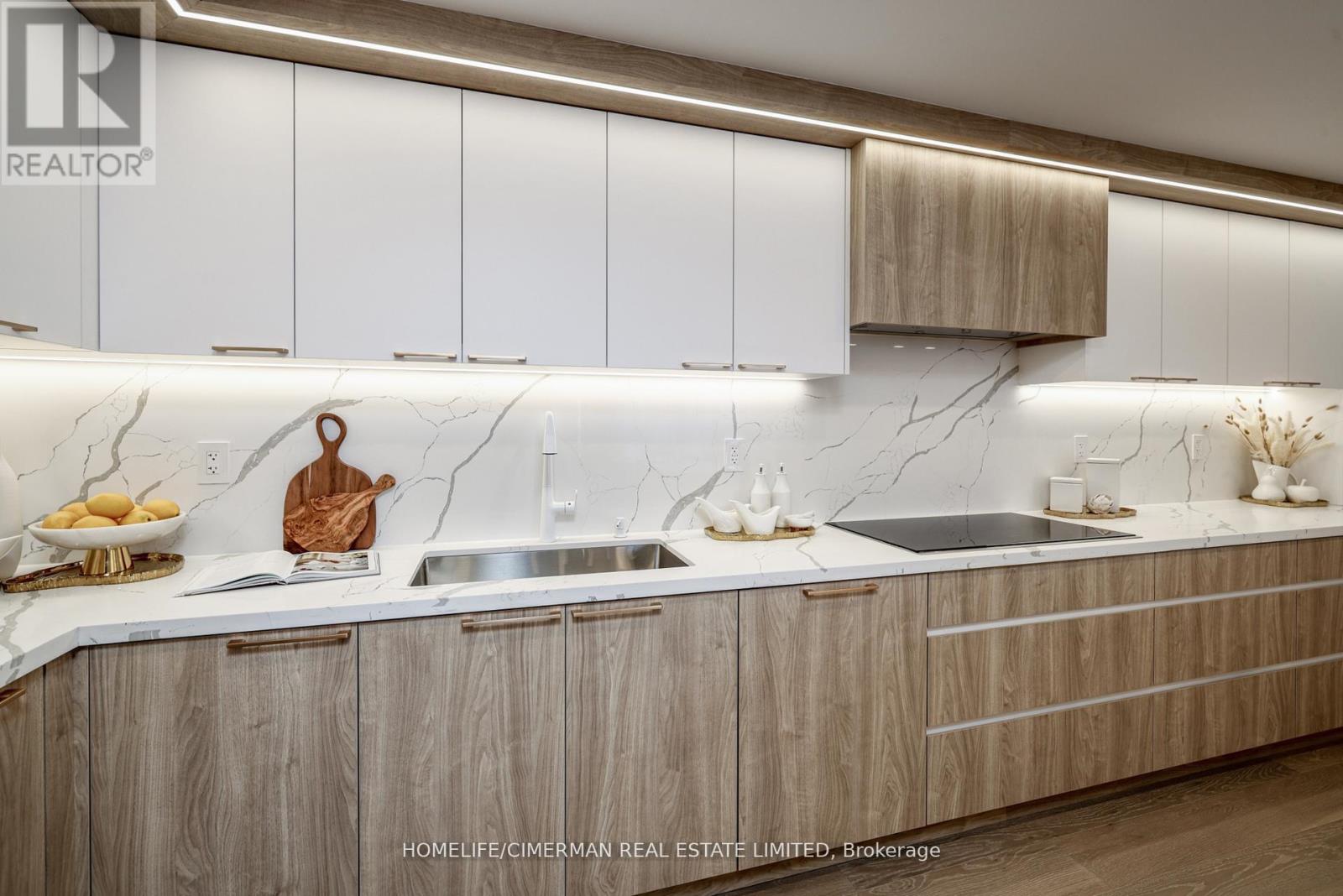 1002 - 240 Heath Street W, Toronto (Forest Hill South), Ontario  M5P 3L5 - Photo 17 - C12662440