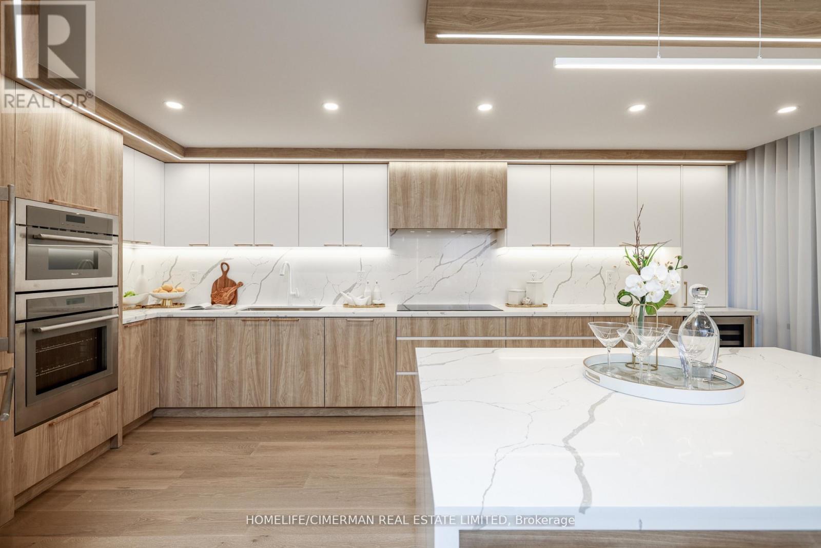 1002 - 240 Heath Street W, Toronto (Forest Hill South), Ontario  M5P 3L5 - Photo 21 - C12662440