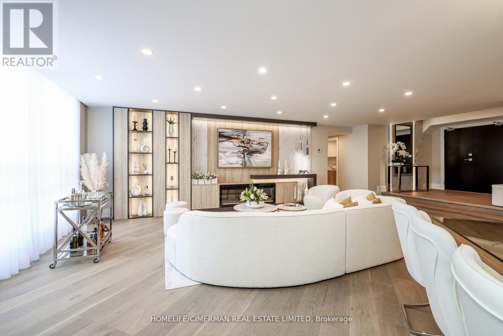 1002 - 240 Heath Street W, Toronto (Forest Hill South), Ontario  M5P 3L5 - Photo 3 - C12662440