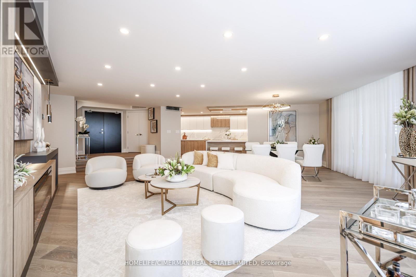 1002 - 240 Heath Street W, Toronto (Forest Hill South), Ontario  M5P 3L5 - Photo 5 - C12662440