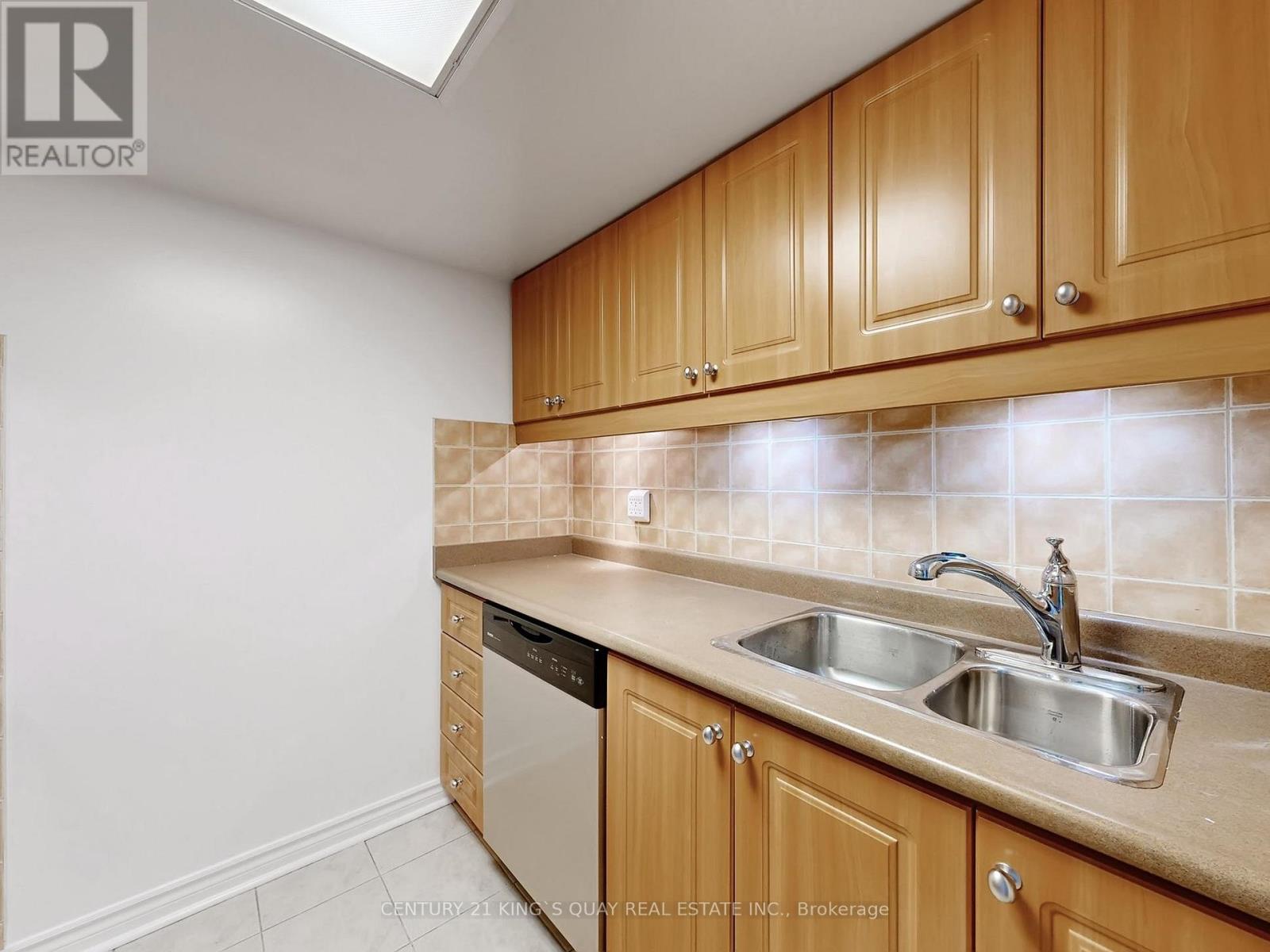 1900 - 38 Elm Street, Toronto (Bay Street Corridor), Ontario  M5G 2K5 - Photo 20 - C12662474