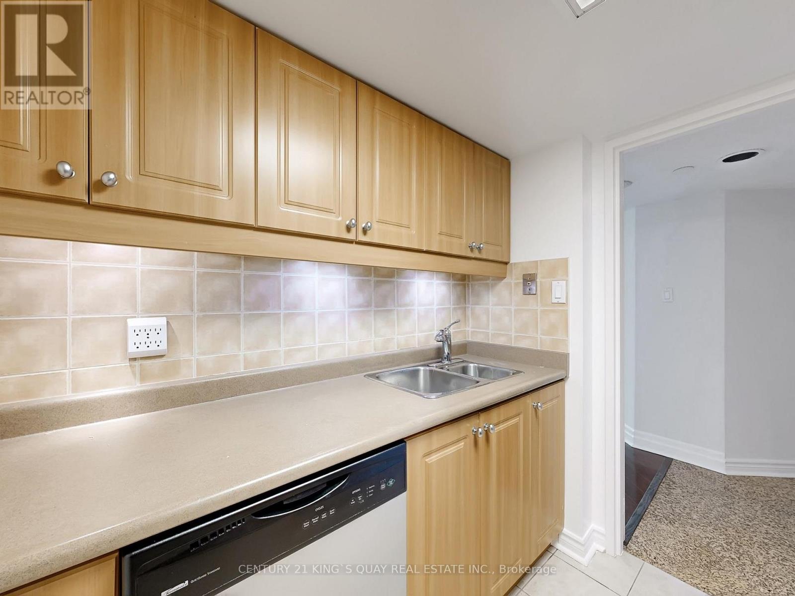 1900 - 38 Elm Street, Toronto (Bay Street Corridor), Ontario  M5G 2K5 - Photo 23 - C12662474