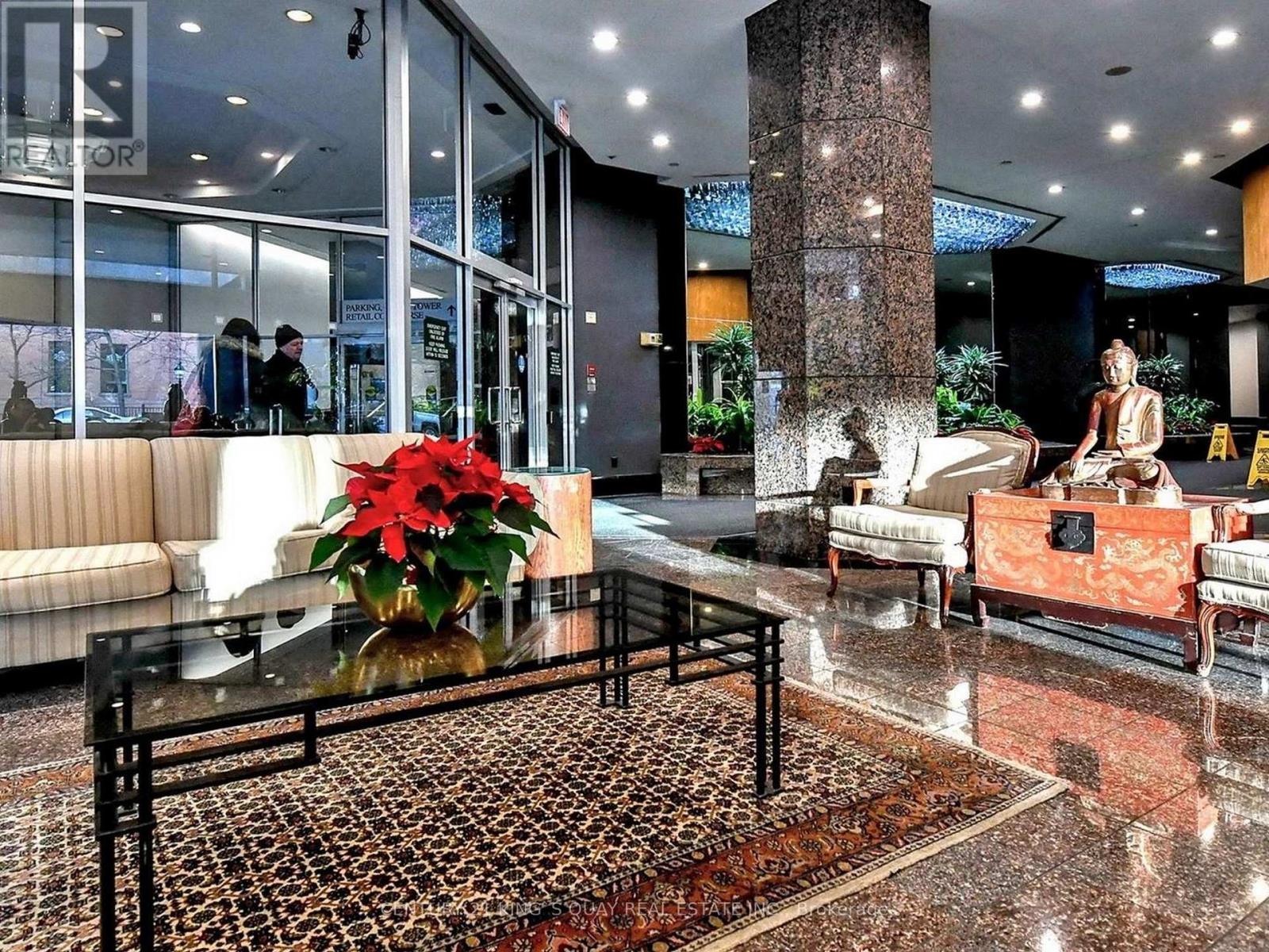 1900 - 38 Elm Street, Toronto (Bay Street Corridor), Ontario  M5G 2K5 - Photo 8 - C12662474