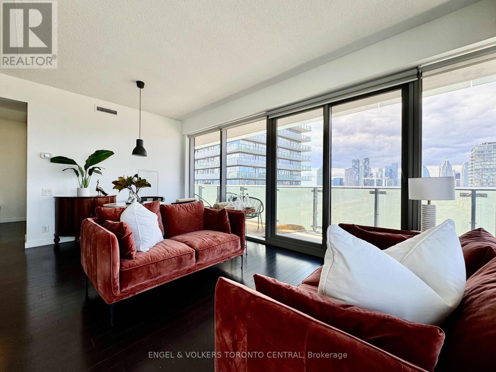 2202 - 390 Cherry Street, Toronto (Waterfront Communities), Ontario  M5A 0E2 - Photo 11 - C12662488