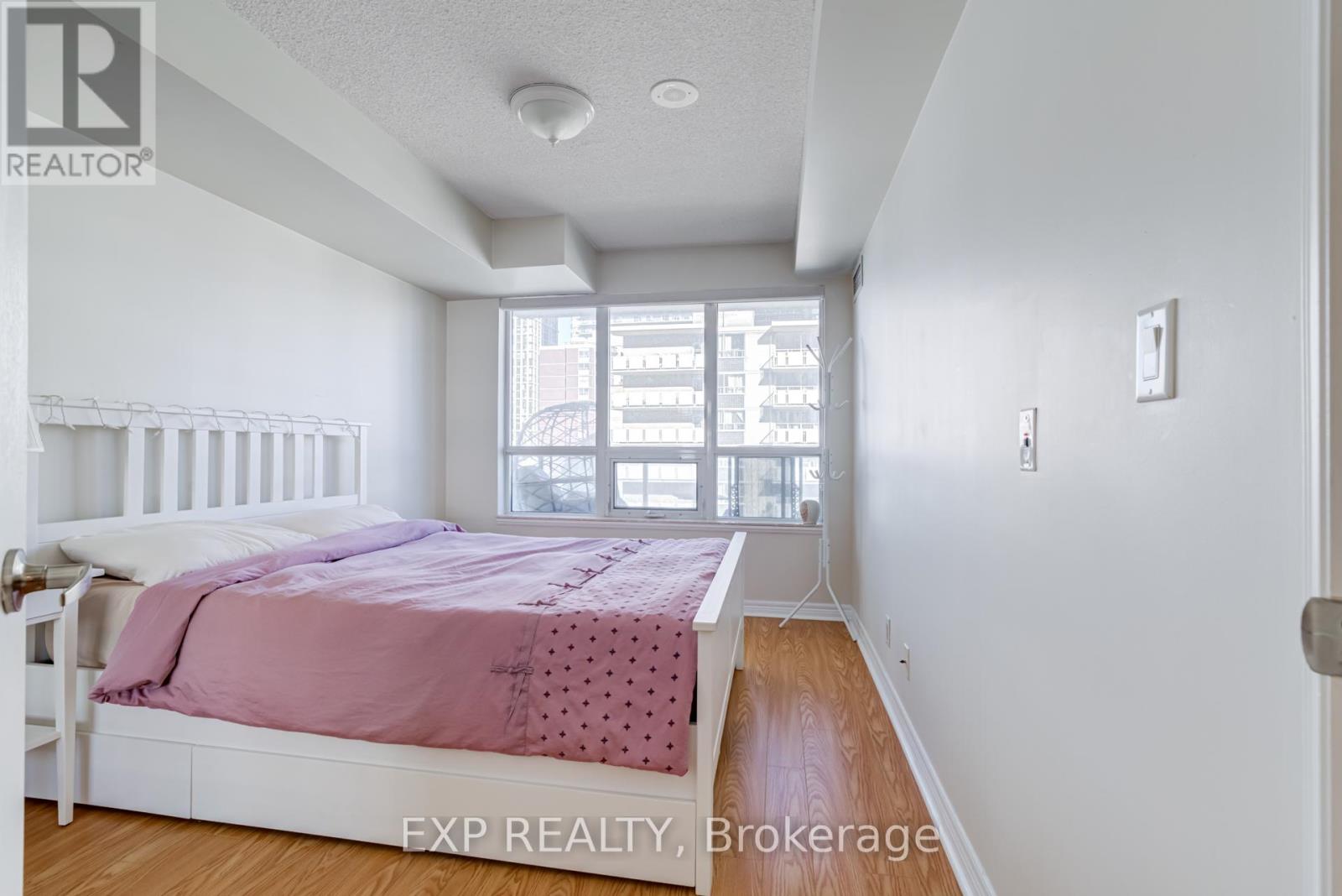 808 - 212 Eglinton Avenue E, Toronto (Mount Pleasant West), Ontario  M4P 1K2 - Photo 10 - C12662502
