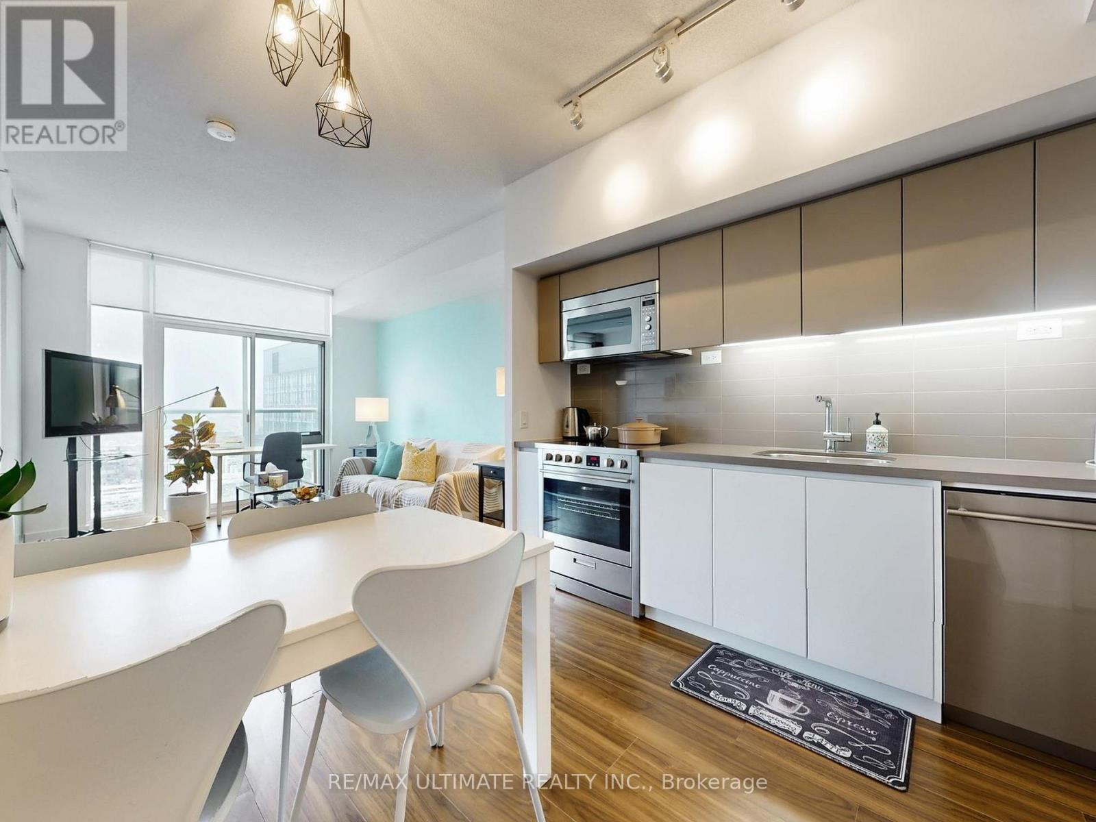 4310 - 85 Queens Wharf Road, Toronto, Ontario  M5V 0J9 - Photo 4 - C12662506