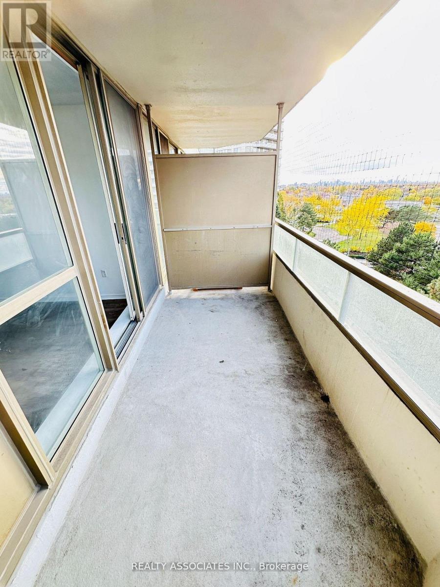 734 - 3 Greystone Walk Drive, Toronto, Ontario  M1K 5J4 - Photo 13 - E12662306